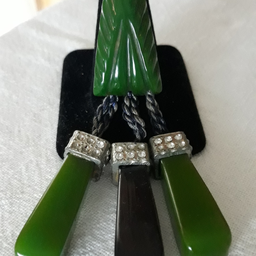 Vtg bakelite rhinestones sweater coat clip green black art deco 30s 40s
